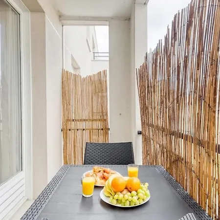 Appartement 4 Min Rer A -15min - Parking Gratuit *